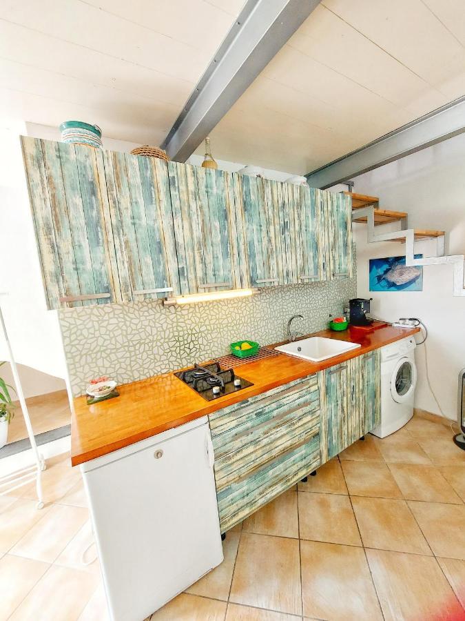 Monolocale Azzurro Procida Apartment Exterior photo