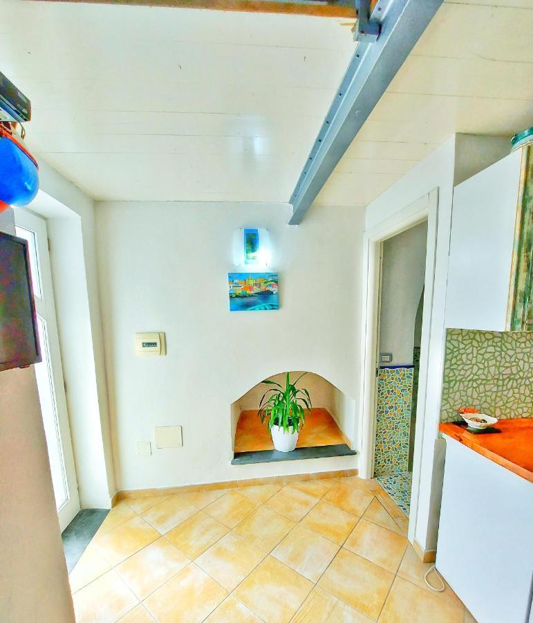 Monolocale Azzurro Procida Apartment Exterior photo
